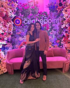 Parvathy Omanakuttan Instagram - Iftaar couldn’t have been more colourful ❤️Fashion, Comfort, Elegance befitting the ever stylish @razabeig and @centrepointme. Decor @321events.ae 6 yards of beauty @kalyansilks
