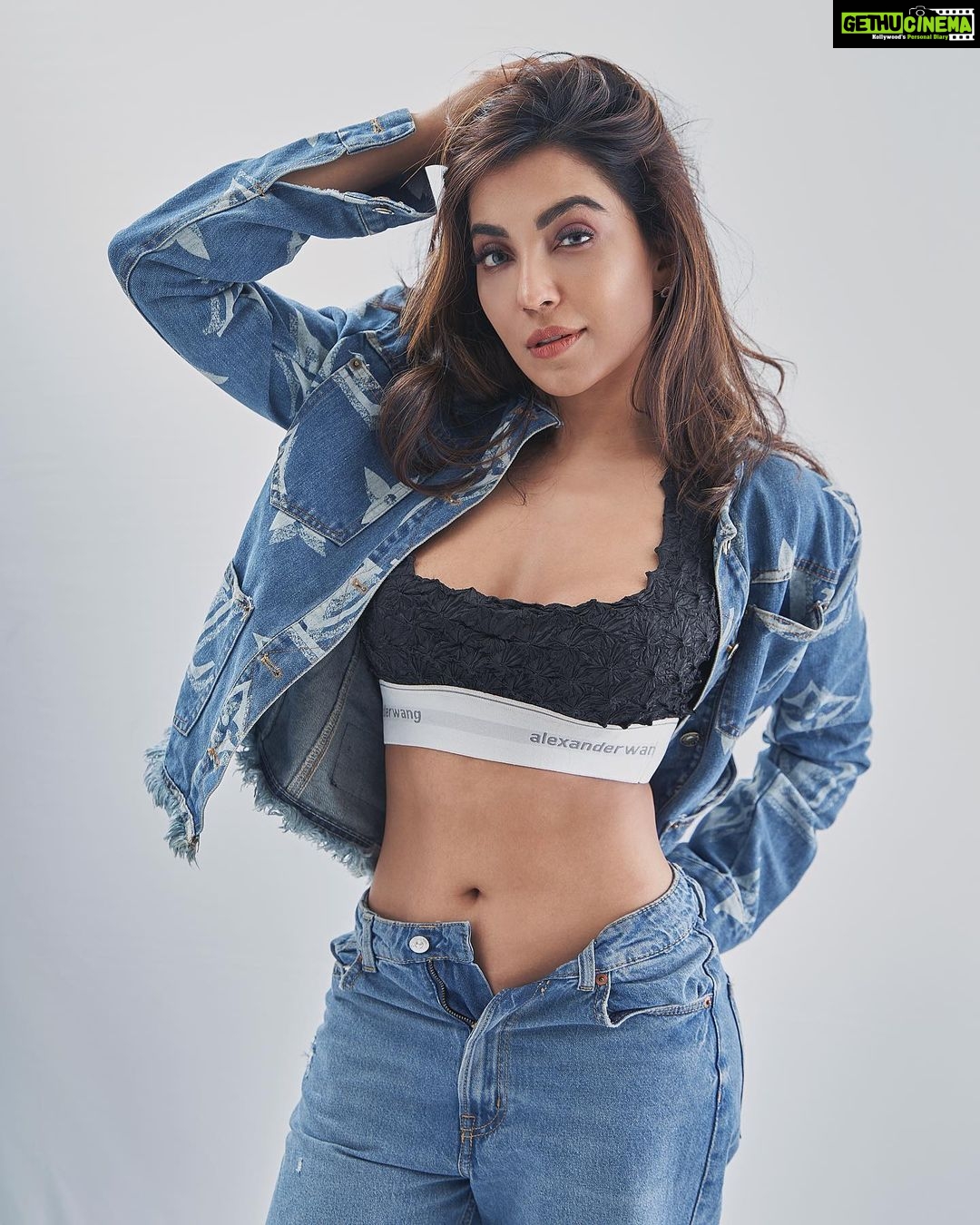 Parvatii Nair - 84.7K Likes - Most Liked Instagram Photos