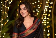 Parvatii Nair Instagram - 🖤🖤🖤 @murugeshmakeup_hair @farhaa_makeupartist @shri_sri @chennai_jazz @sathyaphotography3 @elementsoneastcoast
