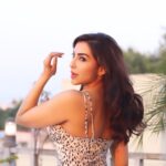 Parvatii Nair Instagram - Looking for a challenge? 😎 @official_gamezy is where it’s at! Download now and put your gaming skills to the test 🎮 https://rummygamezy.onelink.me/wHq5/r065qkhi #GamezyRummy #Ad