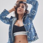 Parvatii Nair Instagram - be UnCoNvEnTiOnAl ! @frames_by_nithin 📸 Styling by @paviiiee_08 from #parvatiswardrobe @naaz_makeup_hair Wearing @louisvuitton @alexanderwangny