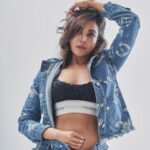Parvatii Nair Instagram - be UnCoNvEnTiOnAl ! @frames_by_nithin 📸 Styling by @paviiiee_08 from #parvatiswardrobe @naaz_makeup_hair Wearing @louisvuitton @alexanderwangny