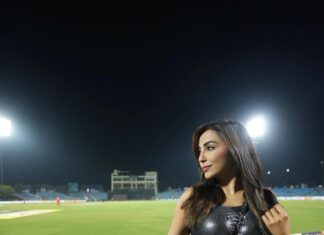 Parvatii Nair Instagram - Had great time supporting my favourite team #teluguwarriors The CCL is here! The only thing better than cricket is your favourite stars playing cricket! Join us and the rest of India and let’s play together on FAIRPLAY- India’s most popular and trusted betting exchange. 🏏 Register today, win everyday 🏆 #ccl #celebritycricketleague #cricketfans #cricketlovers #fairplay #fairplayclub #fpclub #fairplayindia #playandwin #winmoney #wineveryday #bonus #instantwithdrawals #ipl #t20cricket
