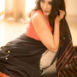 Parvatii Nair Instagram - Can I not look at you 😌🤗 @camerasenthil