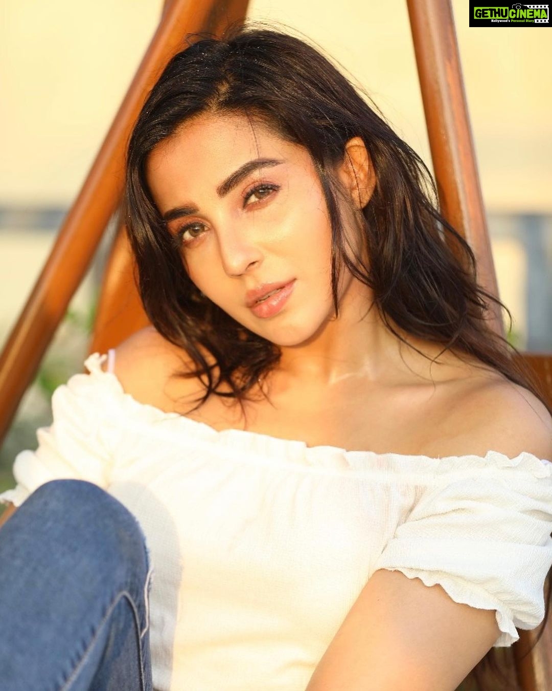 Parvatii Nair Instagram - How about some sunshine ☀️ ❤️
