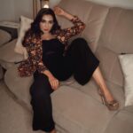 Parvatii Nair Instagram - Life is a party, dress for it! Shot by @frames_by_nithin Styled by @paviiiee_08 Jewellery @konikajewellery Outfit @labelkaksh Make up @naaz_makeup_hair