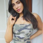 Parvatii Nair Instagram - Raw . @sat_narain @shotsbyuv