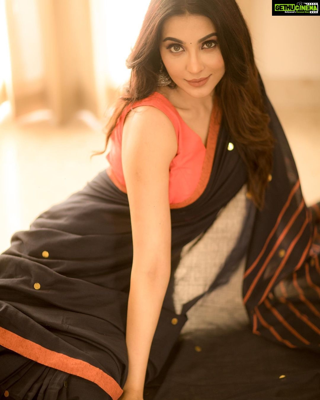 Parvatii Nair - 83.1K Likes - Most Liked Instagram Photos