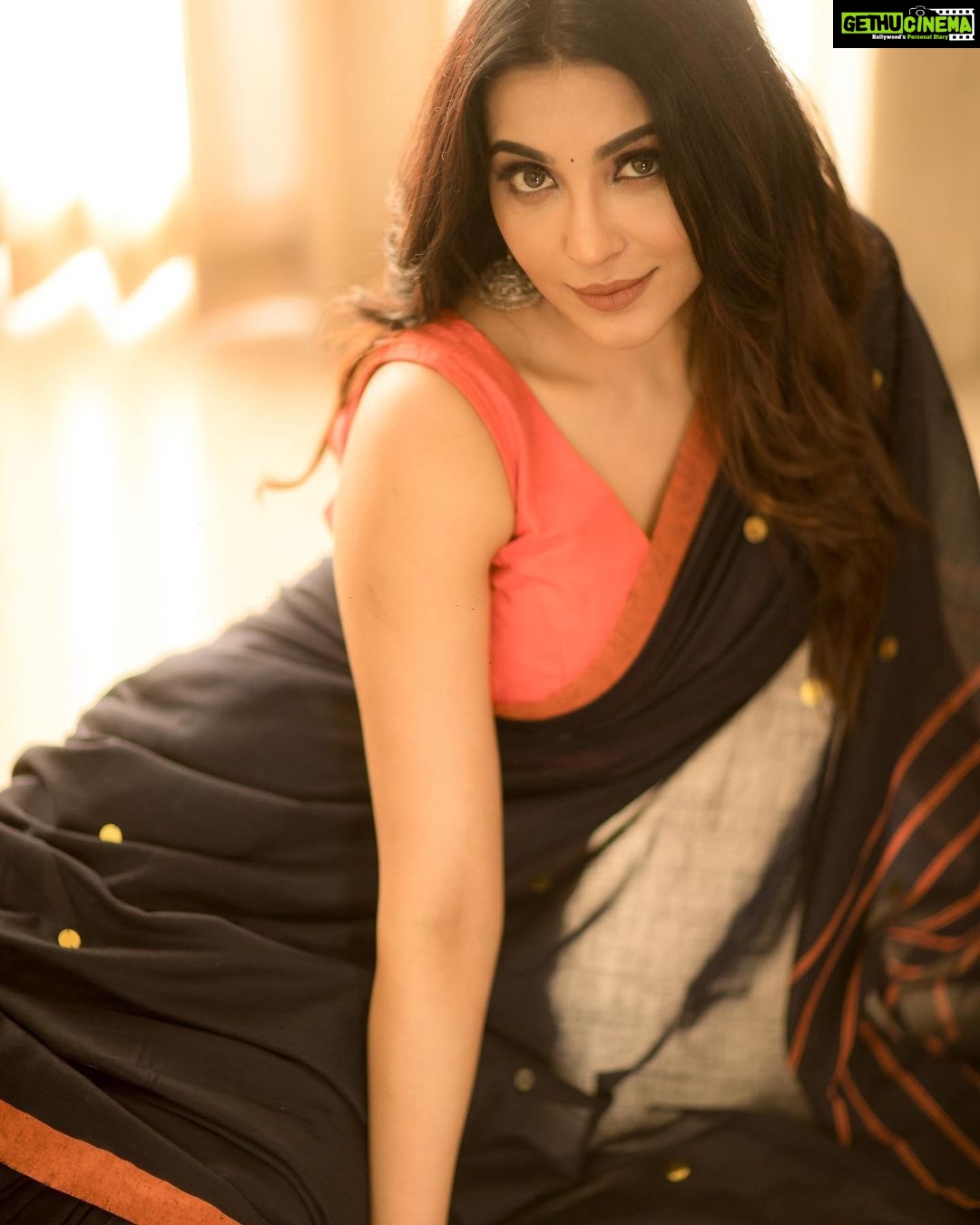Parvatii Nair - 83.1K Likes - Most Liked Instagram Photos