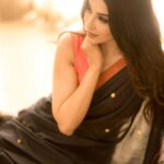 Parvatii Nair Instagram - Can I not look at you 😌🤗 @camerasenthil