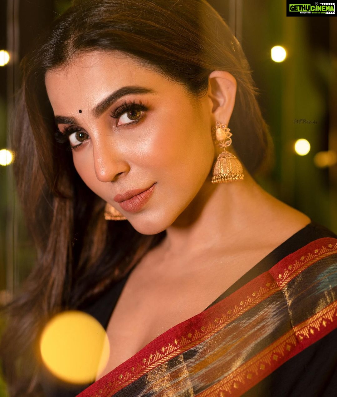 Parvatii Nair - 125.6K Likes - Most Liked Instagram Photos
