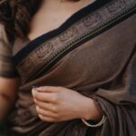 Parvatii Nair Instagram – ❤️❤️❤️

Photography & videos: @jakobz_media @krish.jkm @rajo_bhaii
Assisted by: @julien.filmmaker
Stylist: @ratchasi
Saree: @ranyasarees
Make up and hair: @geetha_mua_chennai