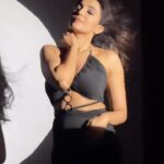 Parvatii Nair Instagram – Is black your favourite too?🖤

.
.
@joshapp.malayalam @officialjoshapp 
Styling & Creative direction @soigne_official_ 
Makeover @kaviyaartistry_off 
Photography @murlee_photography 
Wardrobe @a.la.modebyakanksha