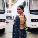 Pavitra Punia Instagram - 🌸 🌧️ jab shooting Ke waqt #waqt na kat na raha ho to aisa he kuch Karti hu mai … #pavitraapuniya #fashion #style #glam