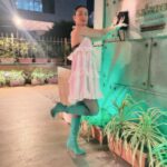 Pavitra Punia Instagram – … and just like that , this sense of styling and fashion is inbuilt. 🤍💚🖤
Xoxo ~ PP

#pavitraapuniya #fashion #style #glam #fashionista #milan