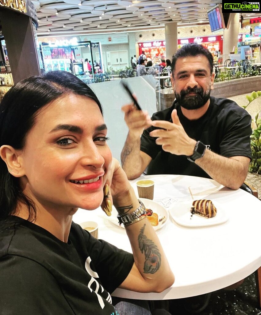 Pavitra Punia Instagram - It was a trip much needed ❤️ Let me elaborate the trip now 👇🏻 ~Clicks no1 -i need tea ☕️, the first thing in morning so here we are having some chai time gupshup.Khansaab busy doing his work on📱phone. ~Click no2 - this one is from 🍱 breakfast @redthreadgoa . Where I wanted my #nomakeup picture and khansaab gave me some cool photography tips. ~Click no3 - so this is what i could learn about “how to frame” technicalities from khansaab and I clicked and certainly couldn’t be a topper at learning the new skill 📸.PS - still a better click baby @eijazkhan 🥰 ~Click no4 - this is the view and the feel that I was dying to gather #peace #rains #sea #breeze #love #us ~Click no5 - certainly I couldn’t control eating 🍽️ whatever food 🍱I can and me bloated #hotairballoon🙆🏻‍♀️and khansaab looking 👀 chiseled as always “hah 😍”It was🏝️beach house 🏡 @redthreadgoa with in room plunge pool 🏊 with non stop pouring🌧️as you can see in the picture.I did not dare to take the dip in pool but khansaab did🏊‍♀️ Oh ya my new @gucci 🧣 scarf tuned into a sarong😎 ~Click no6 - it’s a continuation picture of “what happened at the pool”. Before these clicks we were struggling to capture📸us non stop for 15 min and we failed due to the lovely weather. There comes an idea💡of “ call📞 someone from the reception”to click few memories 📝 of us🫶🏻 ~Click no7 - been there done that but what haha a lot of baatein , yaadein, khana🍛🥘aur peena 🥂#thalassamorjim #thalassagoa A lot of laughter🤭and what a lovely weather. ~Click no8 - we were roaming at #morjimbeach,clicking soooooo many pictures and making videos and running🏃and walking.It was going great 🥰 until our fans dropped by 🤝 and it turned out to be “hello sir , hello ma’am, hello eijaz bhai, hello hello hello 🧿 touchwood. Oh forget to mention… on the beach 🏝️ I was trying to gather 🐚 shells. ~Click no9 - breakfast 🥞 🍳 🧇 at @redthreadgoa on the arrival #dayone in goa. A little formal picture though 🤫 we act normal sometimes otherwise you know #crazy is our nickname 🤣 ~Click no10 - 🧿🧿🧿🧿🧿🫶🏻🫶🏻🫶🏻🫶🏻❤️❤️❤️❤️🥰🥰🥰🥂🥂🥂🥂🥂 #eijazkhan #pavitrapunia #pavitraapuniya Goa India