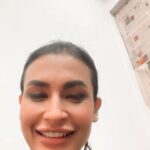 Pavitra Punia Instagram – Mere फेफड़े हस रहे थे 😵‍💫
ये दुर्घटना कल रात की है ।

#पवित्राअ #pavitraapuniya #laughter