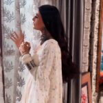 Pavitra Punia Instagram – Enchanting 📿

#pavitraapuniya #fashion #style and this soft look 💋🌸🧿