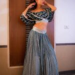 Payal Rohatgi Instagram - The more u please people the more they treat you like slaves. Have some fucking standards 🥰 #payalrohatgi #ladkihoonladsaktihoon #yogasehihoga