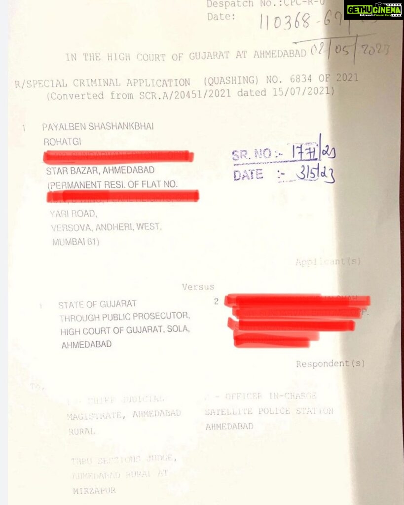 Payal Rohatgi Instagram - The game changes when you learn how to control your emotions. Waiting for my Set Aside Order from Honourable Trial Court so that I can finally open the 2 year old sealed boxes from Court having my mobile phones 🙏 Special Thanks to : COURT MASTER Bharat Makwana ji, Deputy Registrar, Jayesh Dulera ji, Nirmal R Ahir ji, Hemant Mir ji. #payalrohatgi #ladkihoonladsaktihoon #yogasehihoga