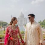 Payal Rohatgi Instagram – Happy Valentine’s day to all ❤️🤗
#valentines #gratitude #happiness 
#sangramsingh #payalrohatgi Taj Mahal, Agra.