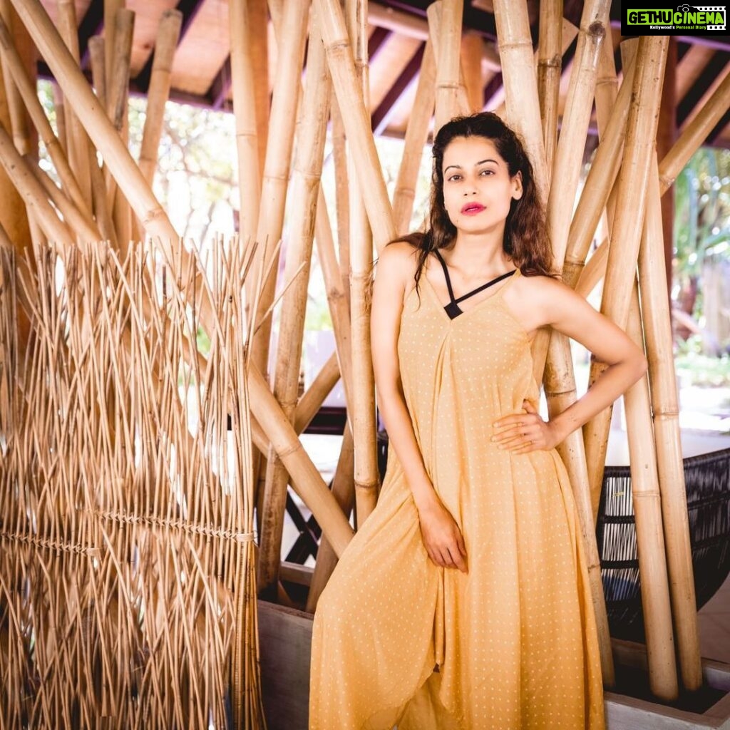 Payal Rohatgi Instagram - Remove yourself from anywhere you don’t feel valued ❤️ #payalrohatgi #ladkihoonladsaktihoon #yogasehihoga