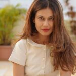 Payal Rohatgi Instagram – Sometimes u have to just stay silent as no words can explain how you feel 😊 

#payalrohatgi #yogasehihoga #ladkihoonladsaktihoon