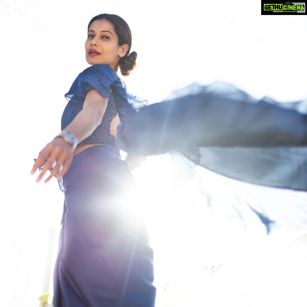 Payal Rohatgi Instagram - Fall in love with the beauty of Embroidery evergreen as our muse @payalrohatgi in our royal blue outfit, a perfect pick for this wedding season ✨💕 . In frame: @payalrohatgi Captured by: @_ishan_jain Shoot arranged by: @pclmediaofficial #payalrohatgi #ladkihoonladsaktihoon #blue #electricblue #fusionwear #designerclothes #embroidery #blueoutfit #ethnicwear #ethnicfashion #mistyhues #yogasehihoga #mistyhuesbyneetitakkar #shaadijitters Misty Hues by Neeti Takkar