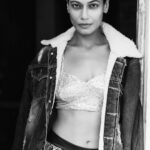 Payal Rohatgi Instagram - Leaders rise in the darkest storms 🥰🥰🥰 #payalrohatgi #yogasehihoga😊 #ladkihoonladsaktihoon #vocalforlocal