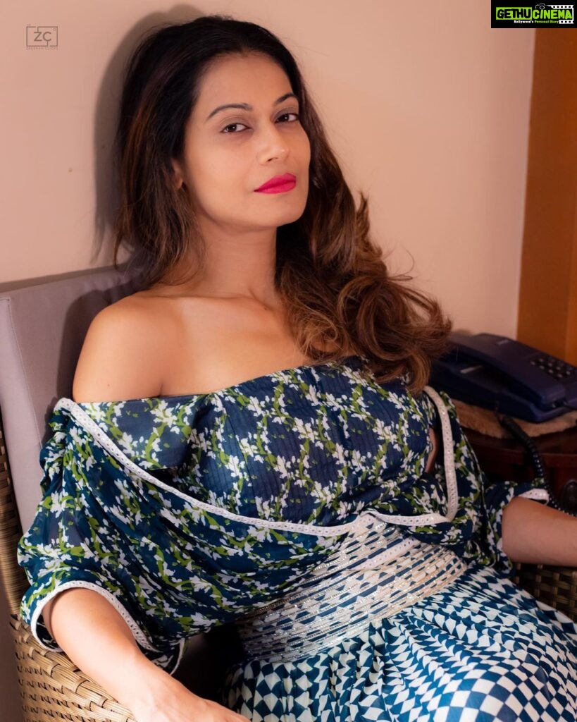 Payal Rohatgi Instagram - Adapt and Conquer 🥰 #payalrohatgi #yogasehihoga #ladkihoonladsaktihoon