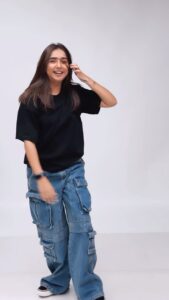 Prajakta Koli Instagram - Might or might not have just shot some pictures with new MERCH!!! Mood is fun only 🤸‍♀️
🎥 @roverdiaries_
@merchgarage 🫶🏼