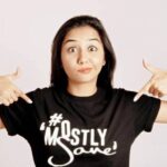 Prajakta Koli Instagram - 8 whole years of waking up and going to work and loving EVERY single bit of it. Happy 8 years, MostlySane. Thank you.🫶🏼 Thank you for giving me the strength to work towards my dreams. I love you. ♥️