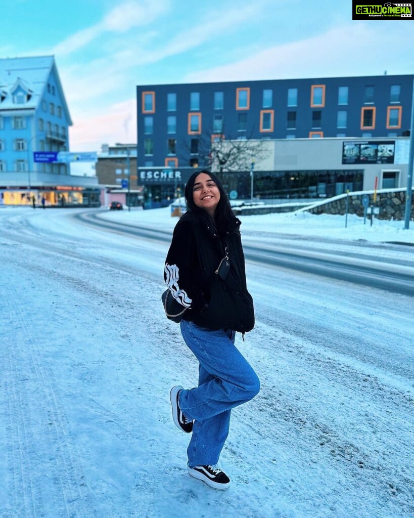 Prajakta Koli Instagram - I say goodbye only hoping that I see you again soon, Davos. Thank you.♥️ Davos, Switzerland