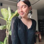Prajakta Koli Instagram - Wrapped the final work day of this year and feeling nothing but gratitude for how this year has been. Should we do a #RealTalkTuesday video to discuss?💜