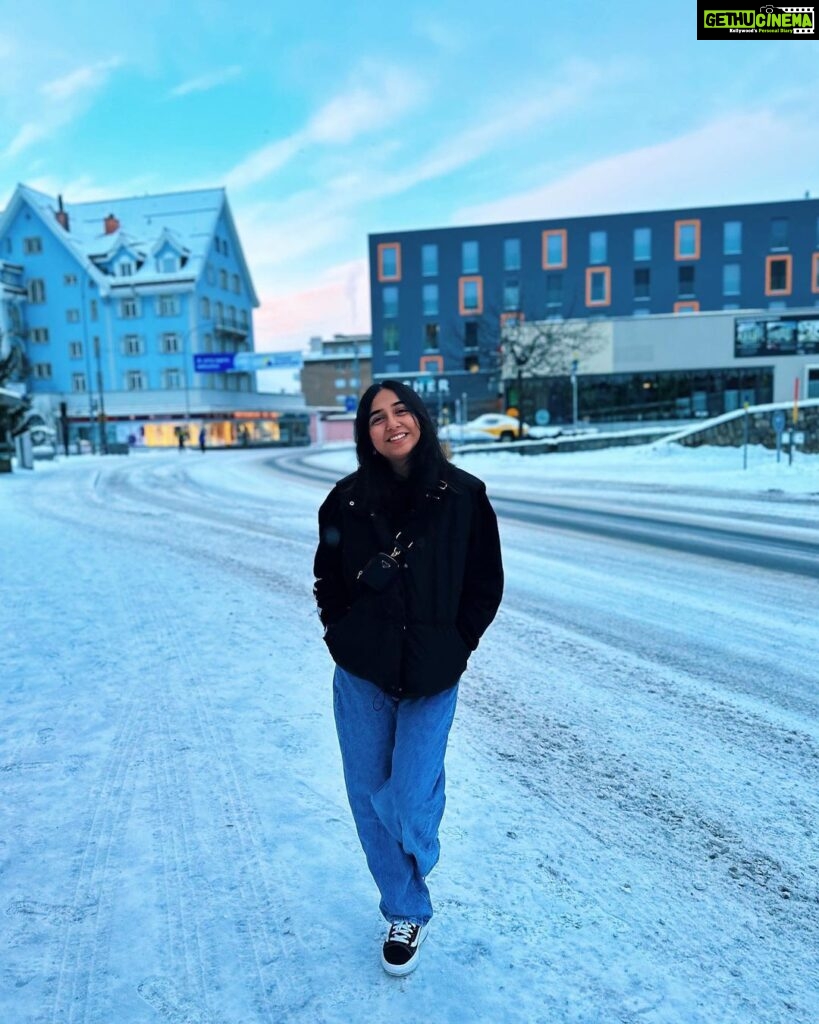 Prajakta Koli Instagram - I say goodbye only hoping that I see you again soon, Davos. Thank you.♥️ Davos, Switzerland