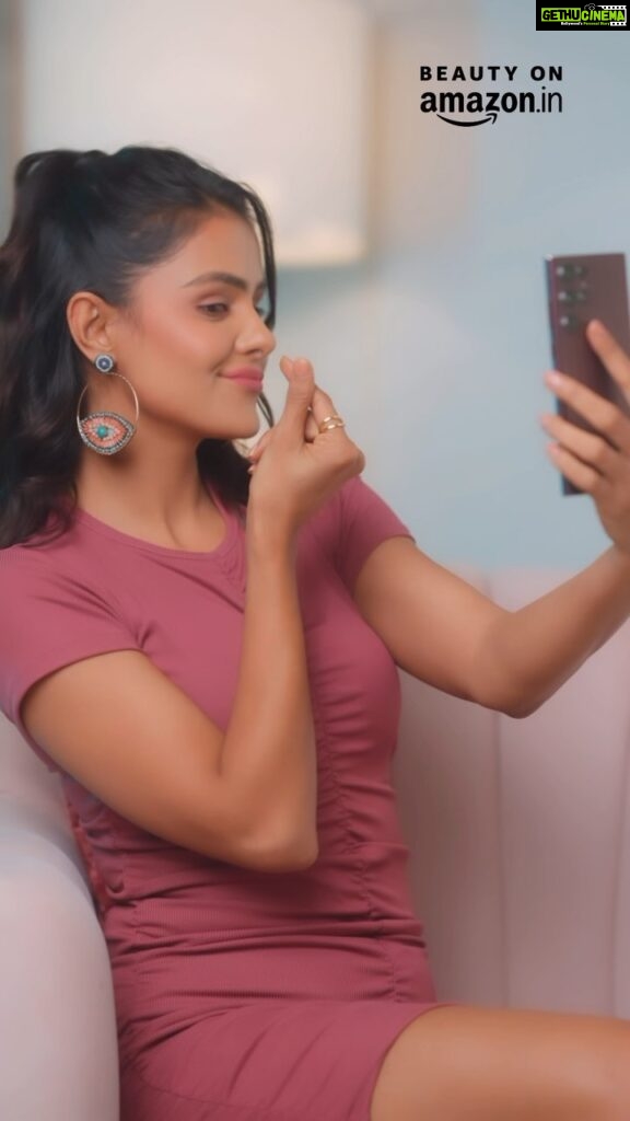 Priyanka Chahar Choudhary Instagram - 🤩Getting your favourite makeup products with amazing offers during #TheBeautySale on Amazon - great! But confused how it will look on you?? Don’t stay confused - try the new Amazon virtual filter to check how they look on you ! Stay Beautiful 👸🏻 Get upto 70% OFF on your favorite beauty brands during The Amazon Beauty Sale from 22nd - 26th July. 🎉🎉 #AmazonBeautyFilter #Amazonindia #amazonbeauty #BeautyARFiltered 📲 #ad