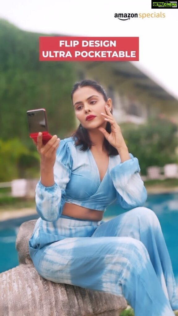 Priyanka Chahar Choudhary Instagram - Flip open a world of style with the Motorola Razr 40 Ultra! 😍 This sleek and stylish phone is ultra-pocketable and super handy. Its flip design gives it an edge, allowing you to make a statement wherever you go. 💁🏻‍♀️✨ You can capture stunning pictures hands-free with its 32MP Selfie Camera featuring Auto Smile and Hand Gesture! 🤳🏼💖 Don’t miss out on this incredible opportunity to upgrade your style and stay connected. Get the Motorola Razr 40 Ultra, an Amazon Specials smartphone, during the Amazon Prime Day sale! @amazondotin @motorolain Get it at an amazing price of Rs. 82,999 with bank offers exclusively on Amazon Prime Day, the 15th and 16th of July. 🎉🛒 #MotorolaRazr40Ultra #AmazonSpecials #AmazonPrimeDay #DiscoverJoy #collab #ad