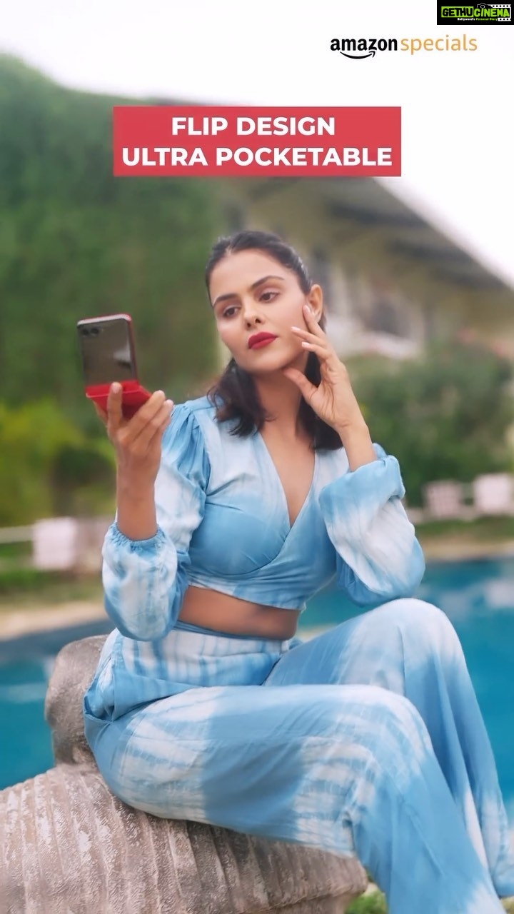 Priyanka Chahar Choudhary Instagram - Flip open a world of style with the Motorola Razr 40 Ultra! π This sleek and stylish phone is ultra-pocketable and super handy. Its flip design gives it an edge, allowing you to make a statement wherever you go. ππ»ββοΈβ¨ You can capture stunning pictures hands-free with its 32MP Selfie Camera featuring Auto Smile and Hand Gesture! π€³πΌπ Donβt miss out on this incredible opportunity to upgrade your style and stay connected. Get the Motorola Razr 40 Ultra, an Amazon Specials smartphone, during the Amazon Prime Day sale! @amazondotin @motorolain Get it at an amazing price of Rs. 82,999 with bank offers exclusively on Amazon Prime Day, the 15th and 16th of July. ππ #MotorolaRazr40Ultra #AmazonSpecials #AmazonPrimeDay #DiscoverJoy #collab #ad