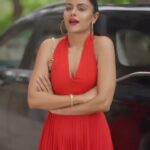 Priyanka Chahar Choudhary Instagram - Ab insaan ko apne saaalon ki loyalty ke liye aise infinite rewards milenge, toh koi bhi ho jayega na fan. I’m also a foodie and I love my fresh cut meats. @licious_foods not only delivers the freshest meat cuts to your door step, but with Licious Infiniti - every delivery is free and there are also endless benefits like 10% cashback on all orders, and more! Check it out and see for yourselves, just as I did.😋 @licious_foods #LiciousInfiniti #Licious #ForTheLoveOfMeat #LiciousLoyalty #ad