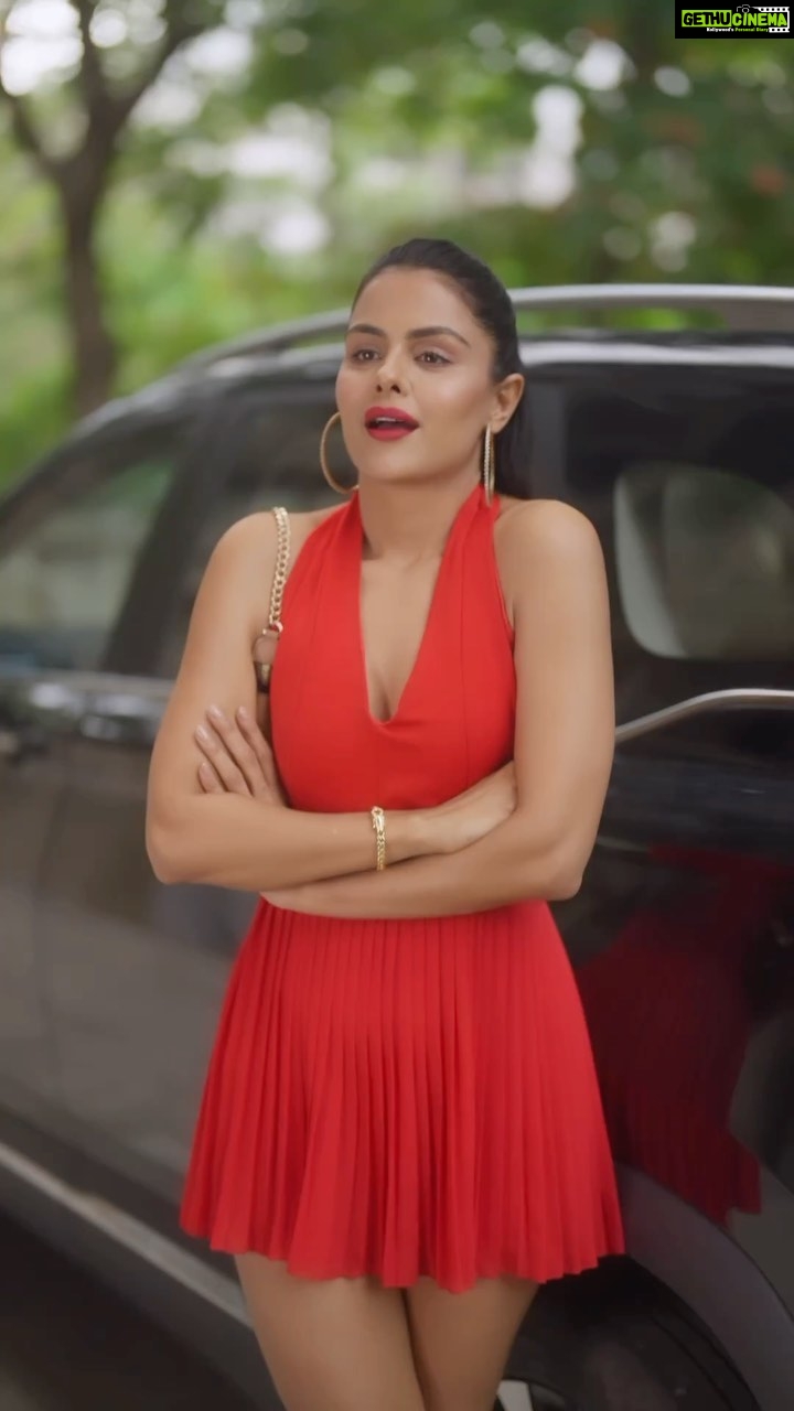 Priyanka Chahar Choudhary Instagram - Ab insaan ko apne saaalon ki loyalty ke liye aise infinite rewards milenge, toh koi bhi ho jayega na fan. I’m also a foodie and I love my fresh cut meats. @licious_foods not only delivers the freshest meat cuts to your door step, but with Licious Infiniti - every delivery is free and there are also endless benefits like 10% cashback on all orders, and more! Check it out and see for yourselves, just as I did.😋 @licious_foods #LiciousInfiniti #Licious #ForTheLoveOfMeat #LiciousLoyalty #ad
