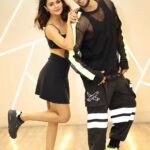 Priyanka Chahar Choudhary Instagram - Grooving to the beats of this Bollywood classic with the stunning @priyankachaharchoudhary 💃🏻⭐️✨ It’s always a blast collaborating with someone who shares the same love for the classics 🎼🕺🏻 Comment below if this song gets your feet tapping too Shot by : @sk_.click Edited by : #Tiger Studio: @ukiyostudio.in x @viragdubal Team: @greenlight__media Melvins Team : @vishnu1634 @vicky_haircraft #PriyankaChaharChoudhary #MelvinLouis #BollywoodClassics #Dance