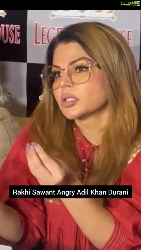 Rakhi Sawant Instagram - @rakhisawant2511 aka #fatima Angry Rection Husband #adilkhandurrani Cash #rakhisawant #rakhisawant2511 #rakhisawanthot #rakhisawantfans #rakhisawantvideos #rakhisawantinstagram #rakhisawanthusband #rakhisawantnews #rakhisawantbiggboss #rakhisawantfatima #adilkhandurrani
