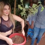 Rakhi Sawant Instagram - Rakhi Sawant spotted in Lokhandwala Follow us for all the latest entertainment news @iwmbuzz #RakhiSawant