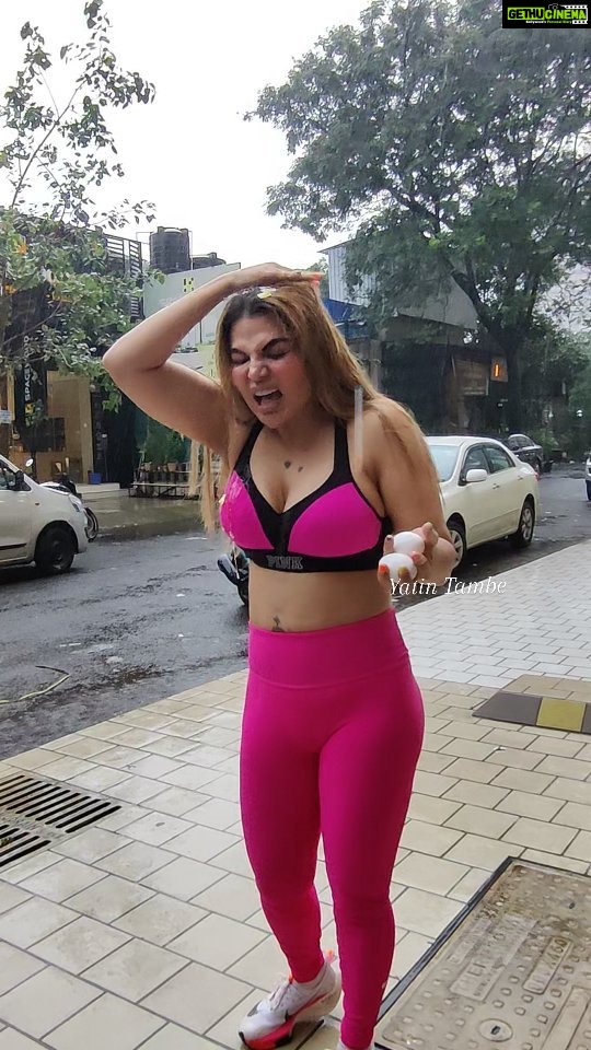 Rakhi Sawant Instagram - Rakhi Sawant Spotted GYM @rakhisawant2511 #rakhisawant #biggboss #pratiksehajpal #bb #salmankhan #umarriaz #shamitashetty #asimriaz #tejasswiprakash #shehnaazgill #alygoni #rahulvaidya #karankundra #rubinadilaik #bigboss #rashmidesai #rakhi #sidharthshukla #hinakhan #tejran #biggbossott #devoleena #rashamidesai #nishantbhatt #jasminbhasin #sidnaaz #voot #bhartisingh #yatintambe Mumbai, Maharashtra