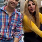 Rakhi Sawant Instagram - Take a look at @rakhisawant2511’s fun banter with her friend and papz! #telly #tellytalkindia #rakhisawant #reels #reelsinstagram #tellywood