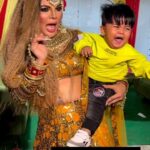 Rakhi Sawant Instagram - Dub Shub 😁 #rakhisawant #crybaby #instagood #paparazzi #mirchimanisha