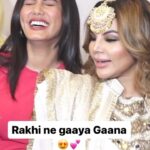 Rakhi Sawant Instagram - She never miss a chance to entertain us 🥰 @rakhisawant2511 #rakhisawant #rakhisawanth #bollywood #reelsinstagram #reelsvideo #reelsviral #trending