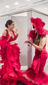 Rakhi Sawant Instagram - Red Hot Chilly 🌶️ 
Jab Somya Rakhi ji se Mili 💃