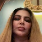 Rakhi Sawant Instagram - Rj Abby zindgi se jaane ka Kya loge hum😂😂😂😂 Orchid Vue Hotel