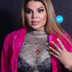 Rakhi Sawant Instagram - Rakhi Sawant ki Zindagi me भूचाल aa gya !! 😲 . . Follow for more updates @filmymantramedia . . #rakhisawant #bluetick #filmymantra Mumbai, Maharashtra